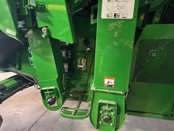 Photo of 2023 John Deere S780