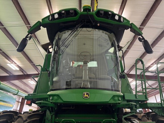 Photo of 2023 John Deere S780
