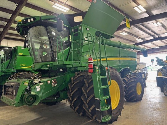 Photo of 2023 John Deere S780