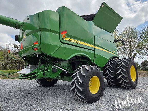 Photo of 2023 John Deere S780