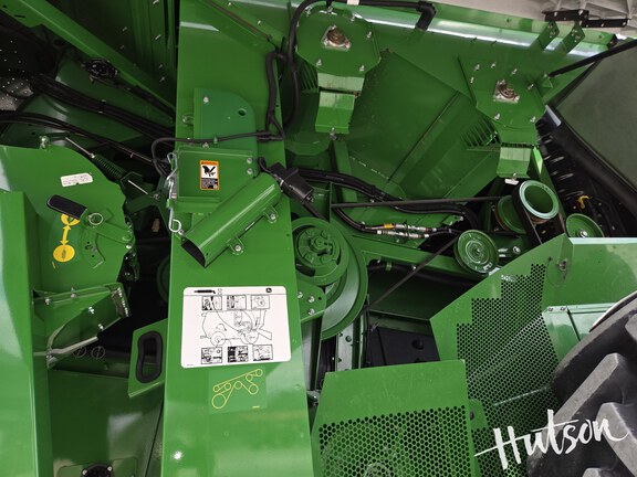 Photo of 2023 John Deere S780