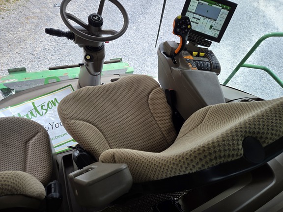 Photo of 2023 John Deere S780