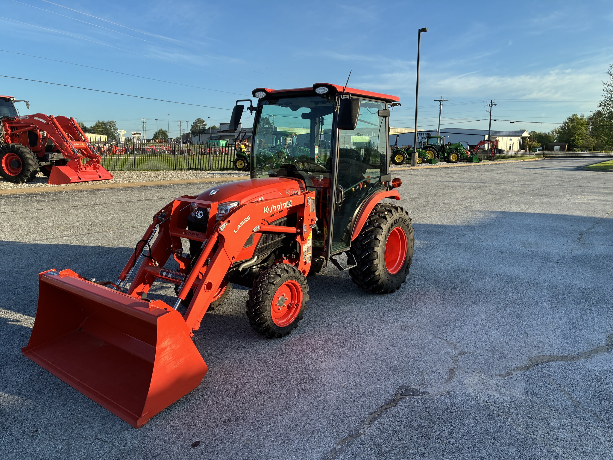 2023 Kubota LX2610 Image 4