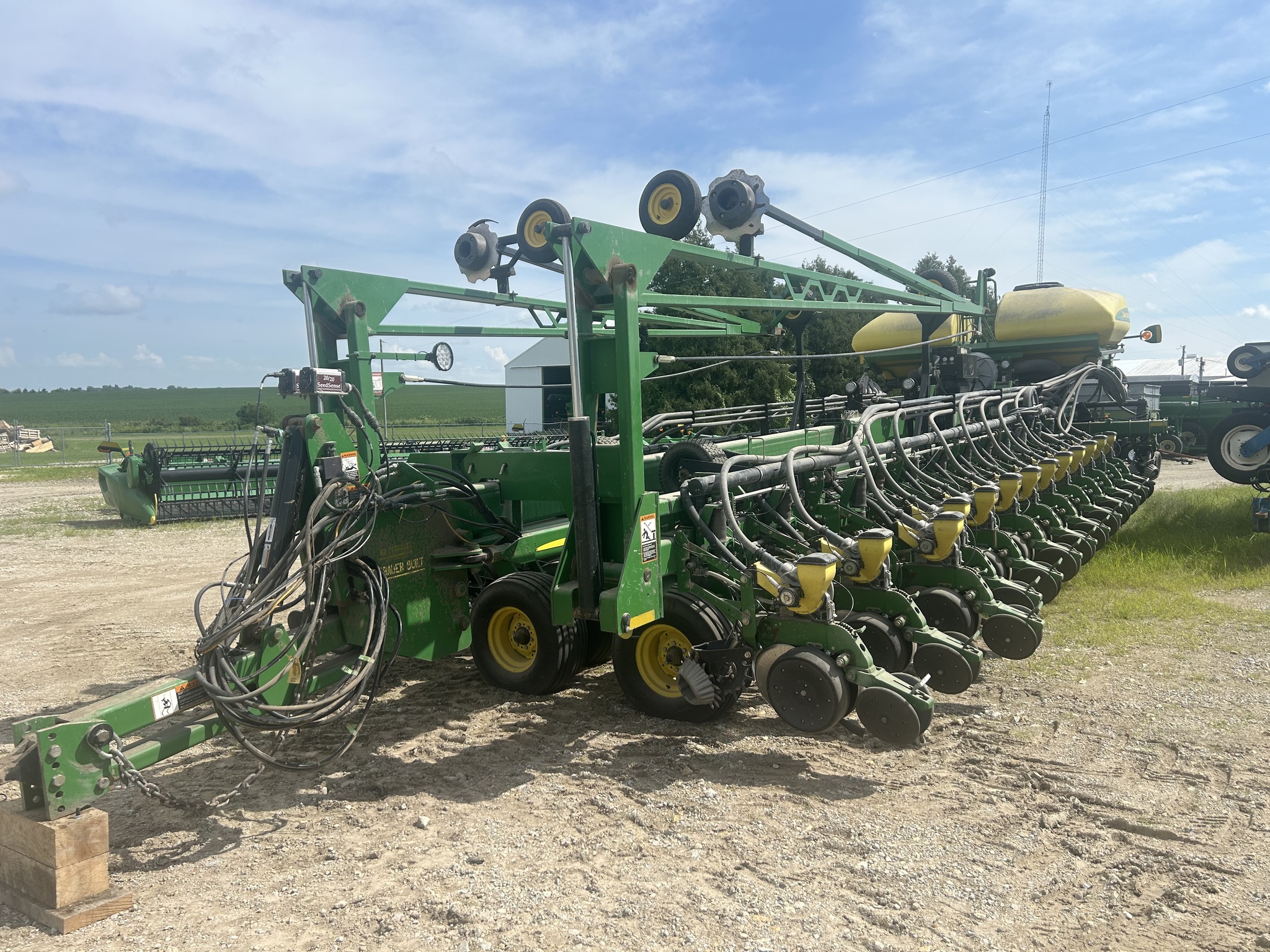2006 John Deere DB80 Image 1