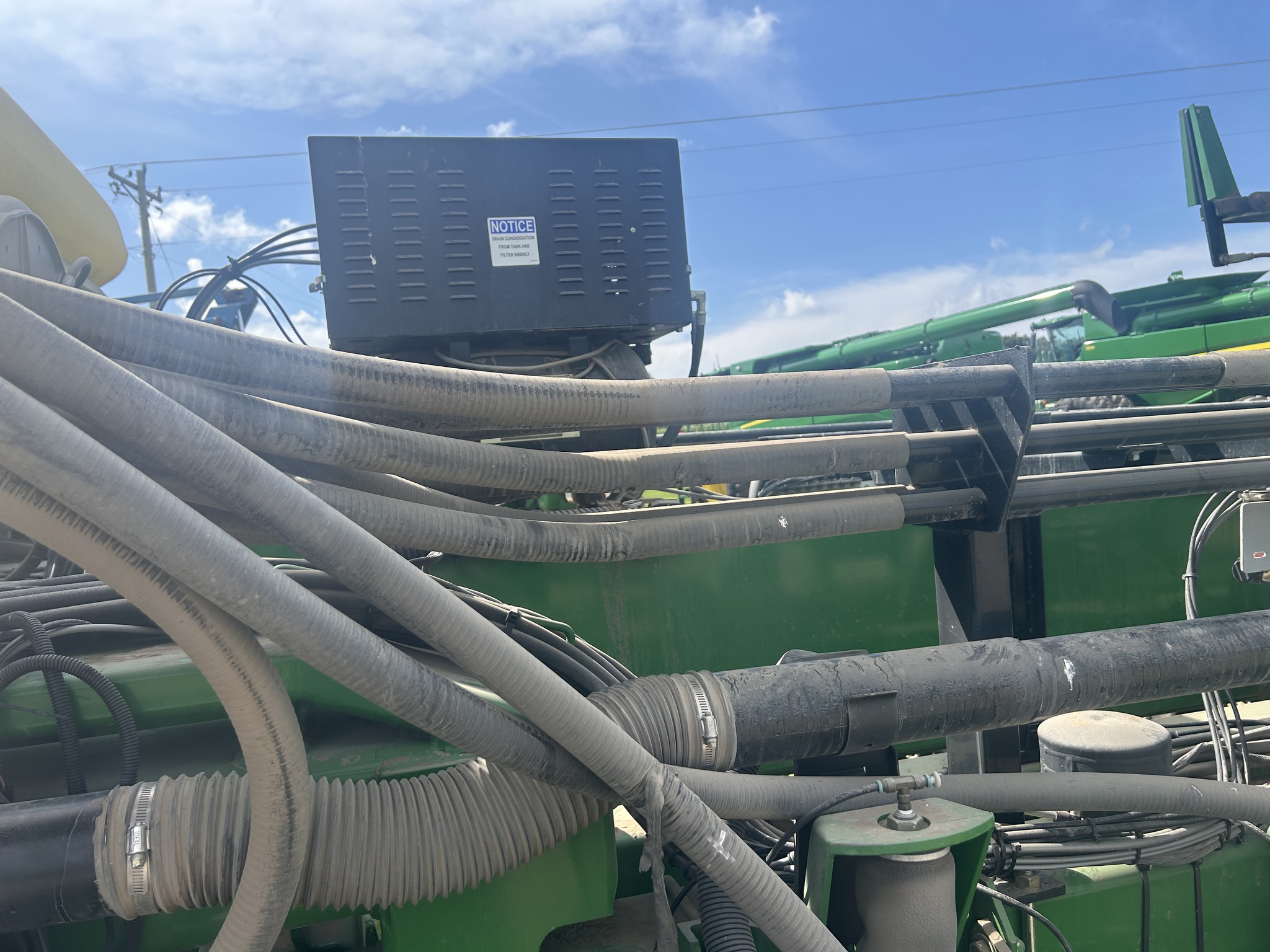 2006 John Deere DB80 Image 33
