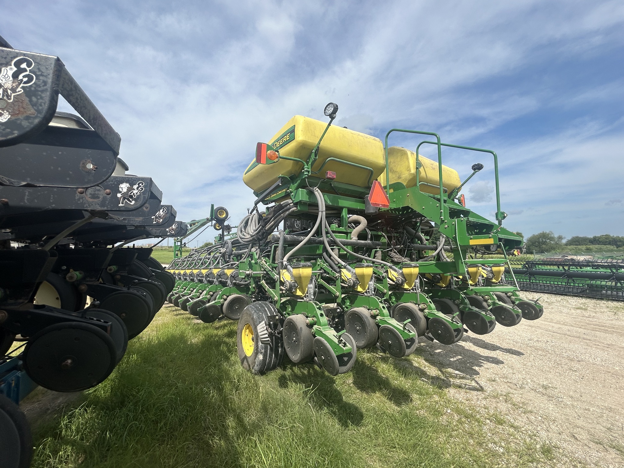 2006 John Deere DB80 Image 41