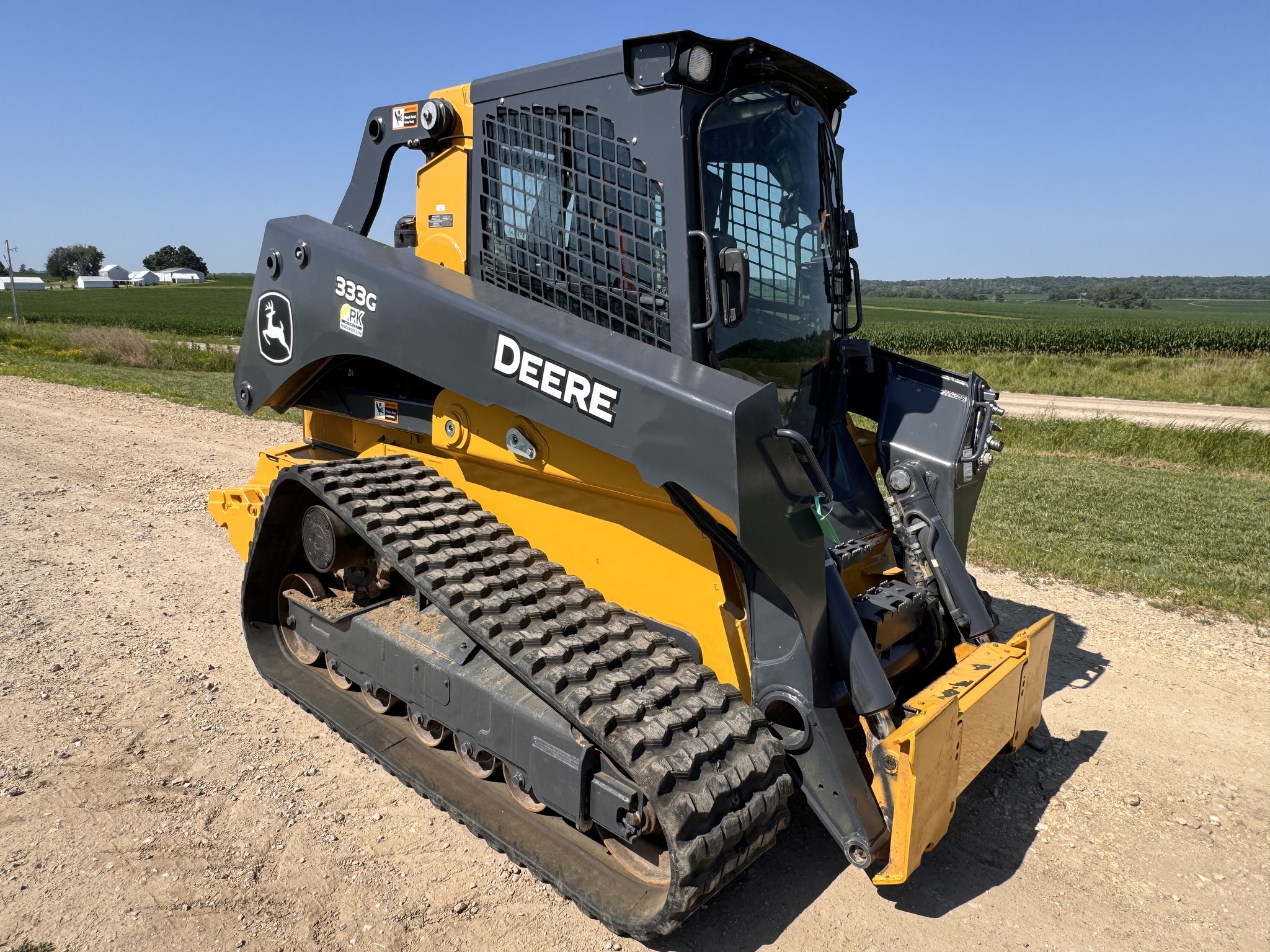 2023 John Deere 333G Image 3