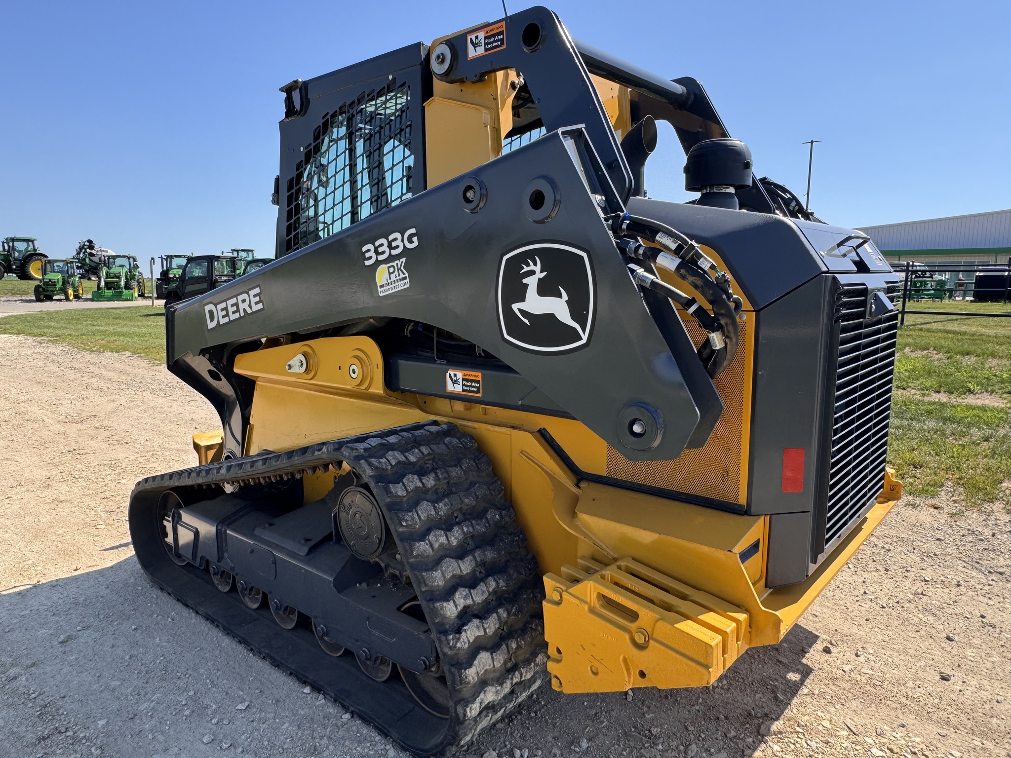 2023 John Deere 333G Image 6