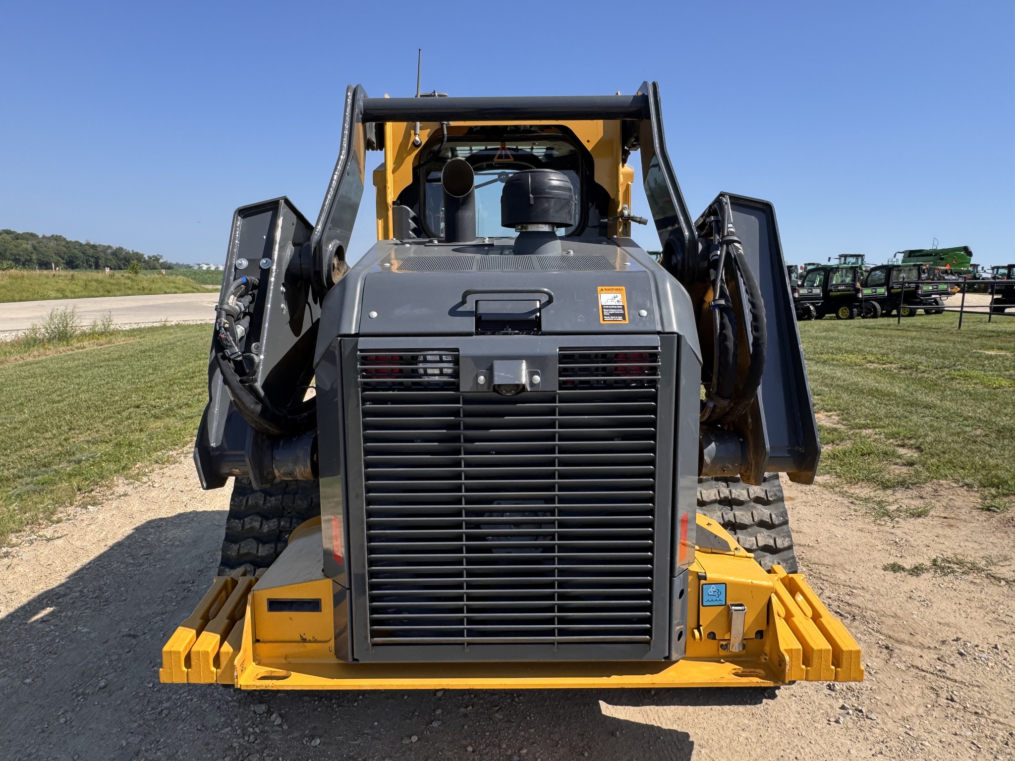 2023 John Deere 333G Image 7