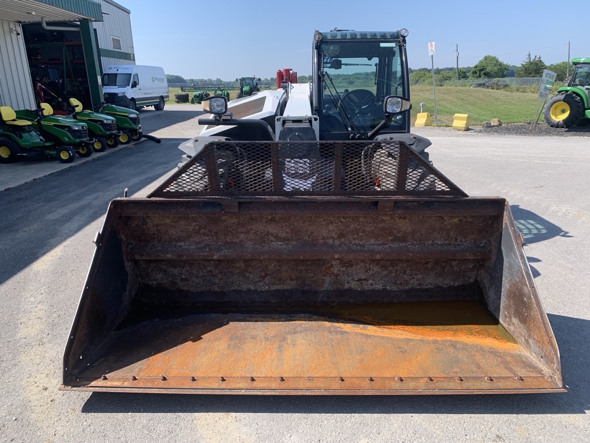 2017 Bobcat V519 Image 3