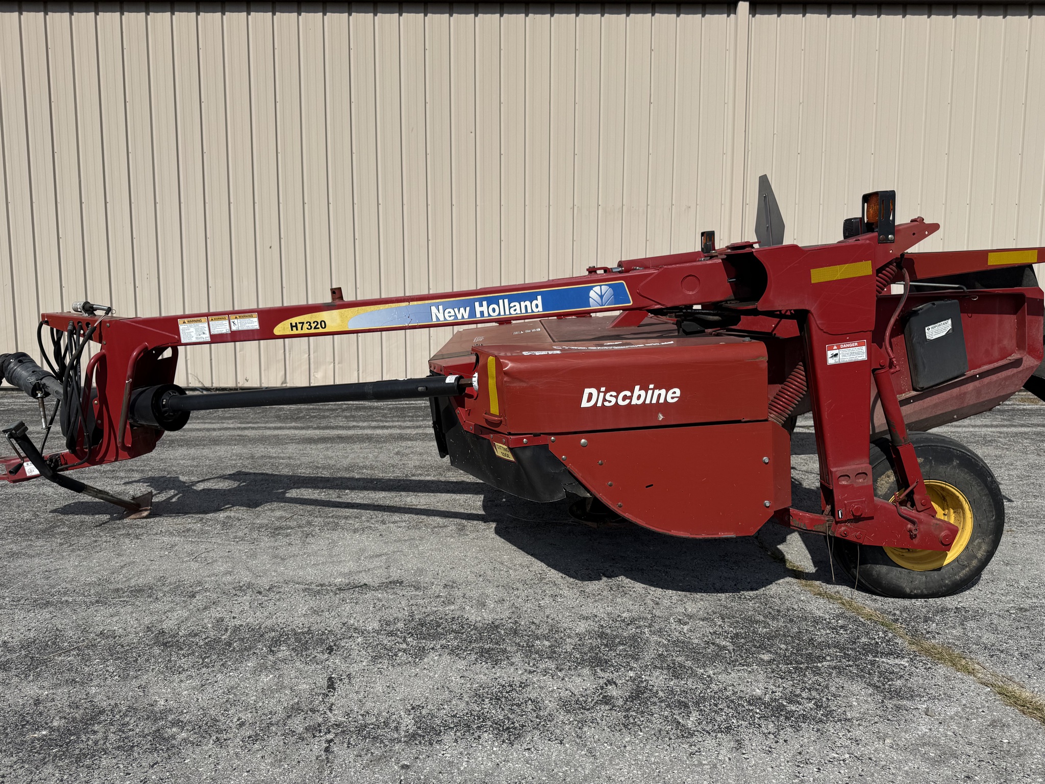  2015 New Holland H7320 at Heritage Tractor in Rogersville, MO
