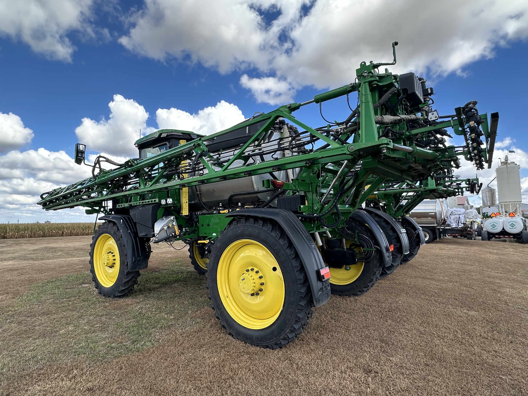 2023 John Deere 412R Image 3