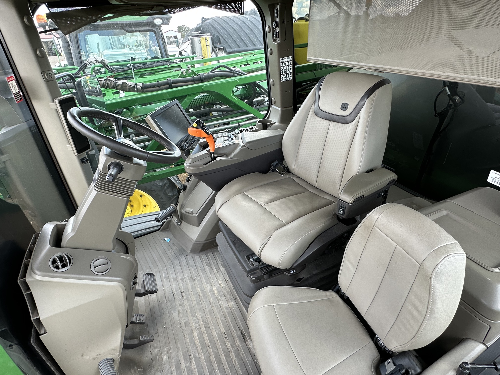 2023 John Deere 412R Image 7