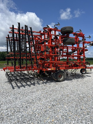 2015 Kuhn-Krause 5835