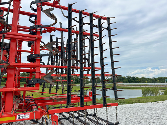 2015 Kuhn-Krause 5835