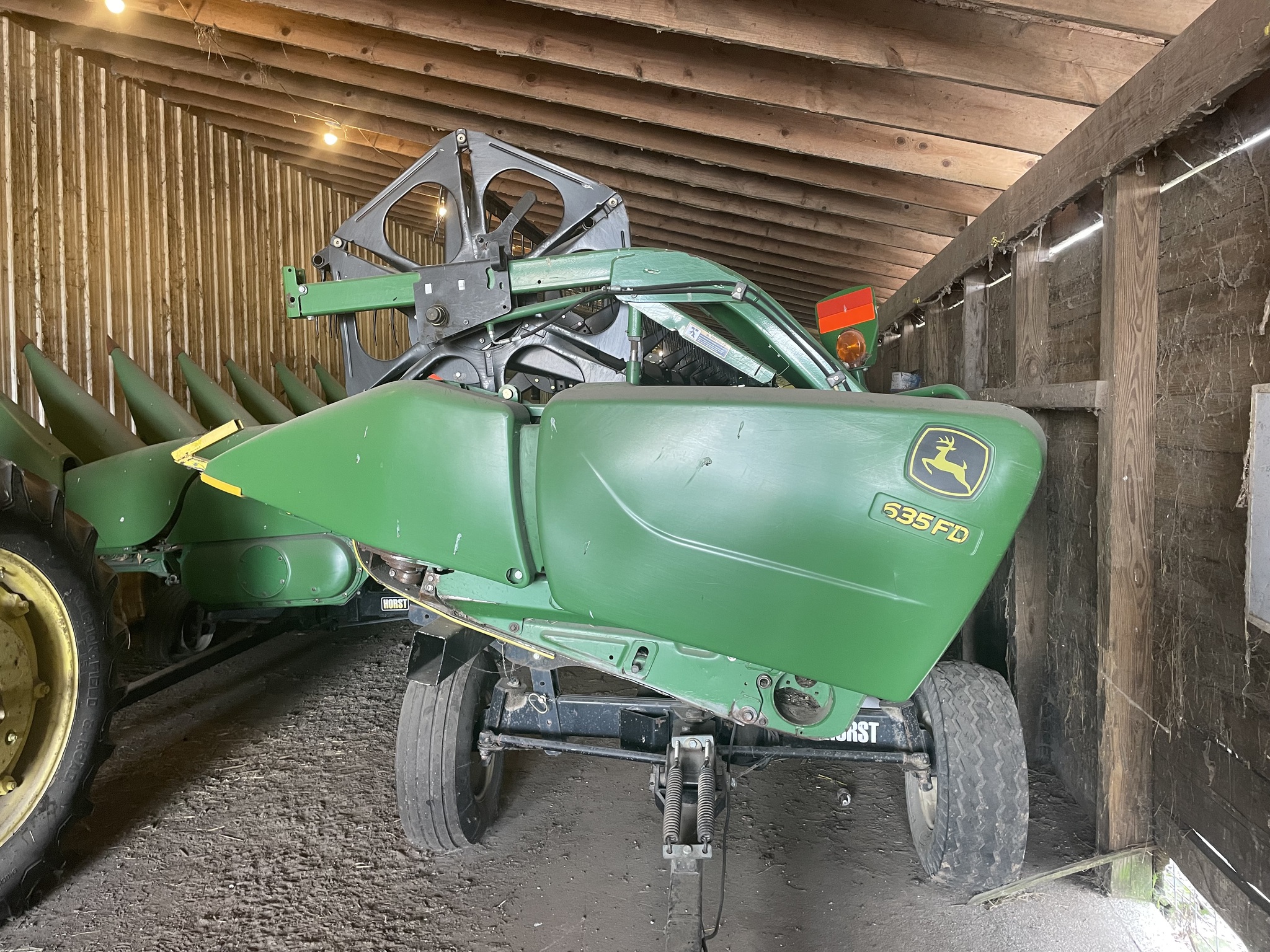 2013 John Deere 635FD Image 2