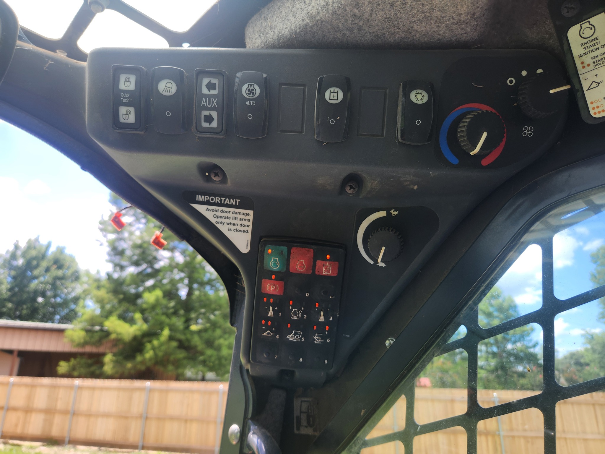 2022 John Deere 333G Image 11