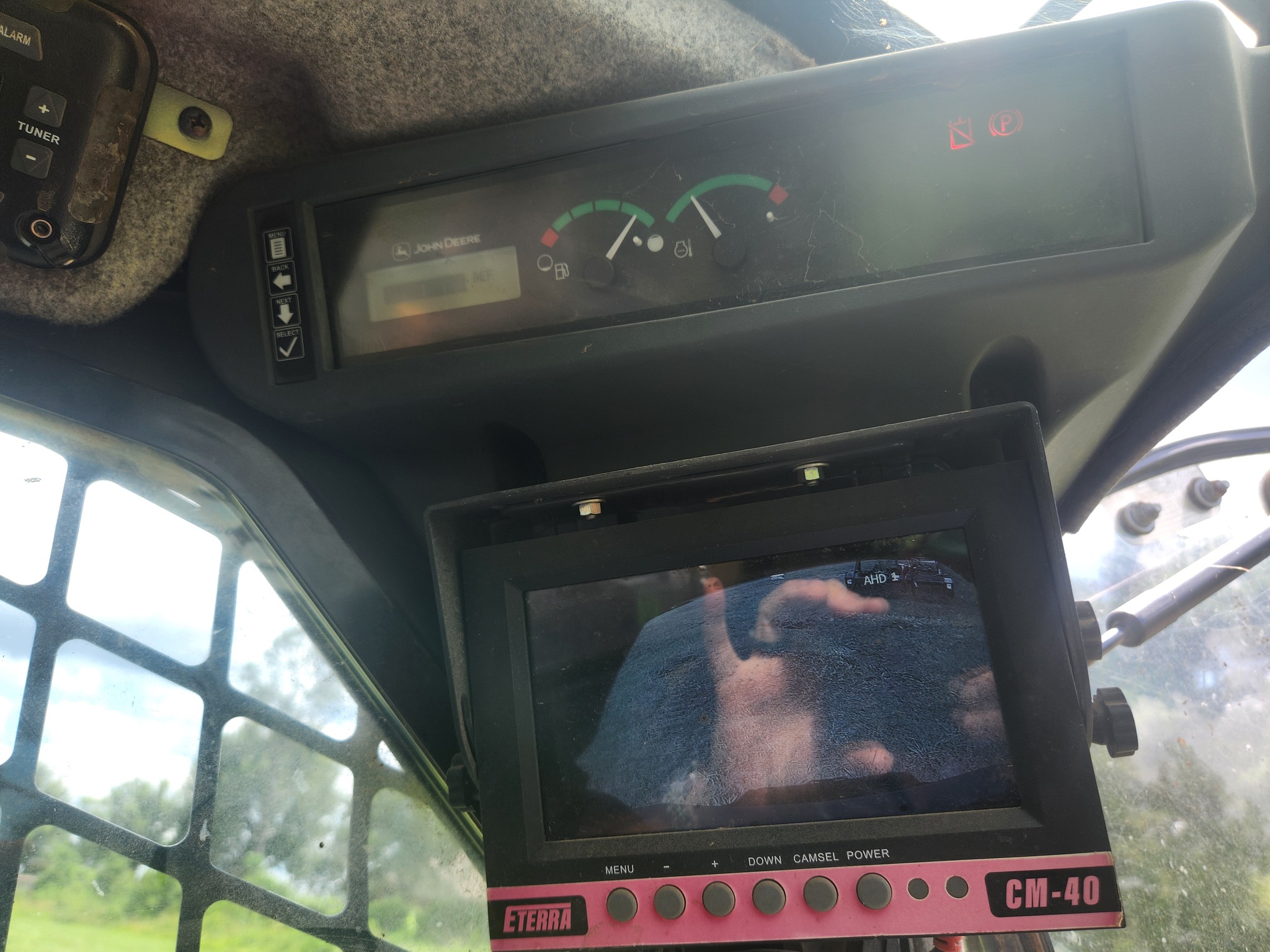 2022 John Deere 333G Image 13