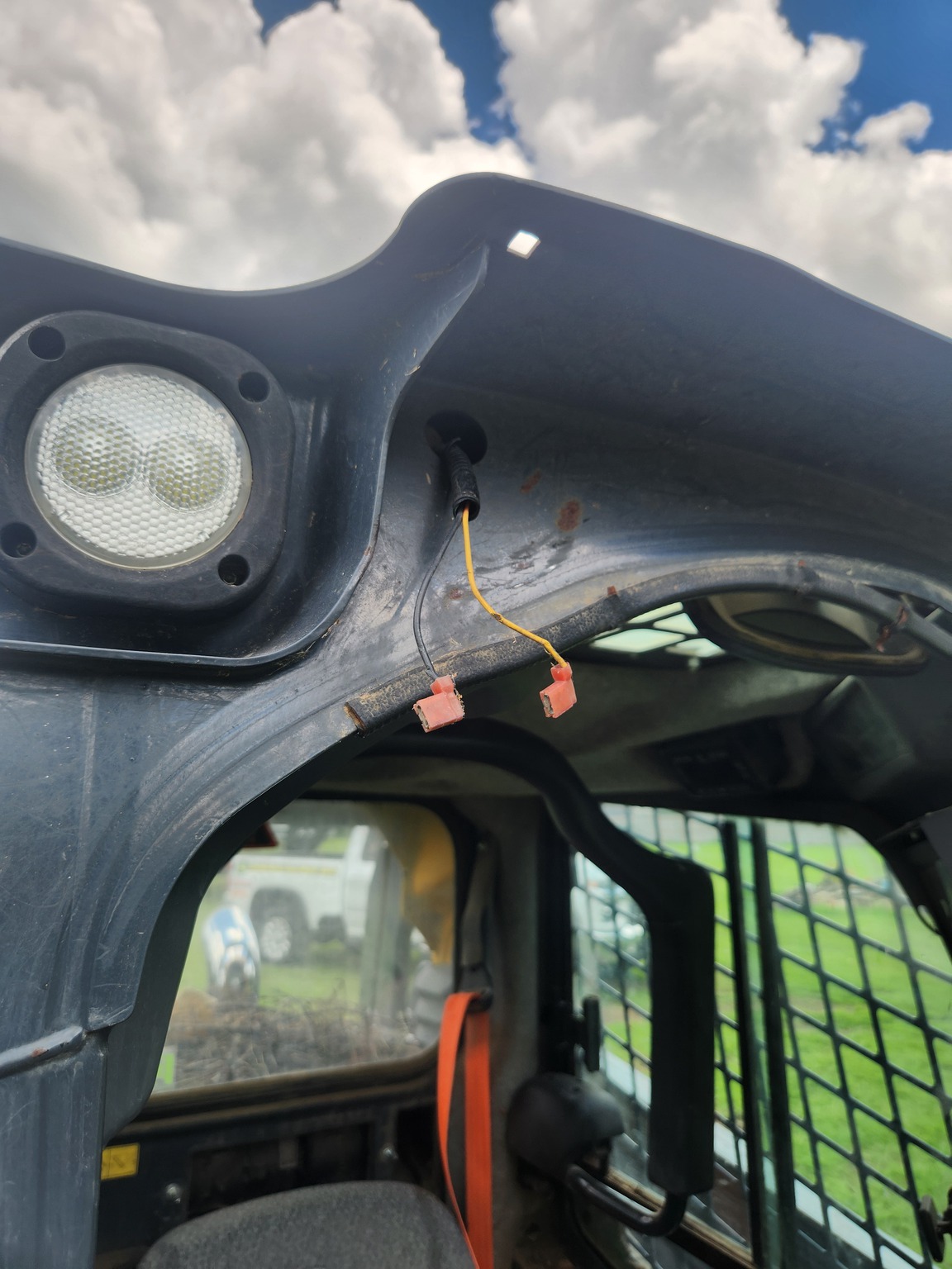 2022 John Deere 333G Image 12