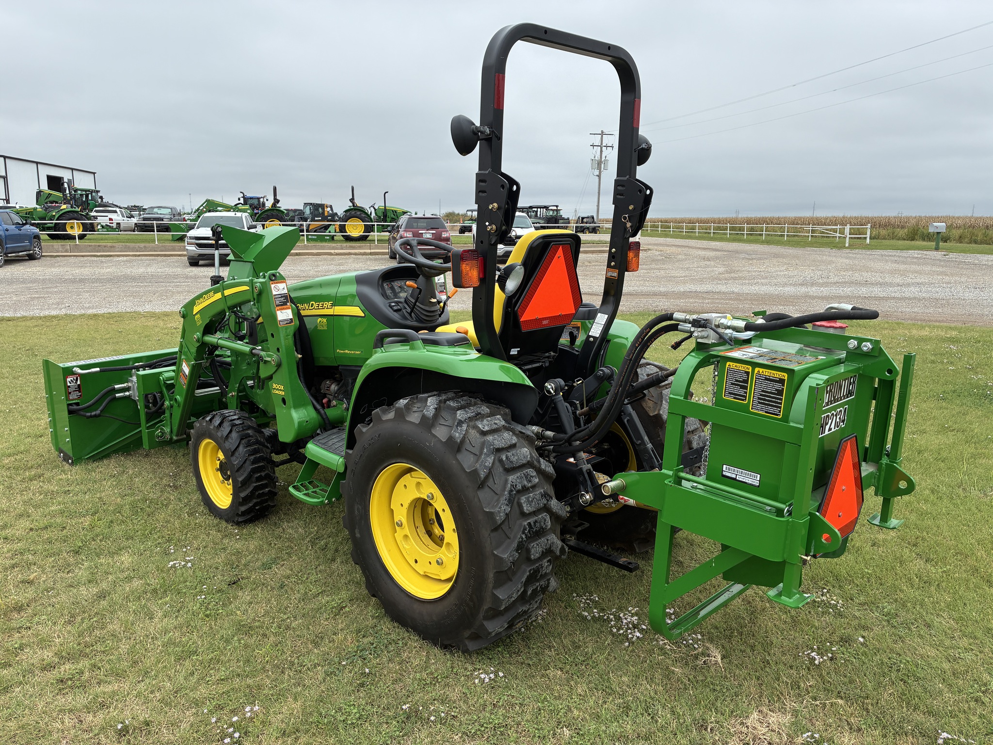 2009 John Deere 3520 Image 3