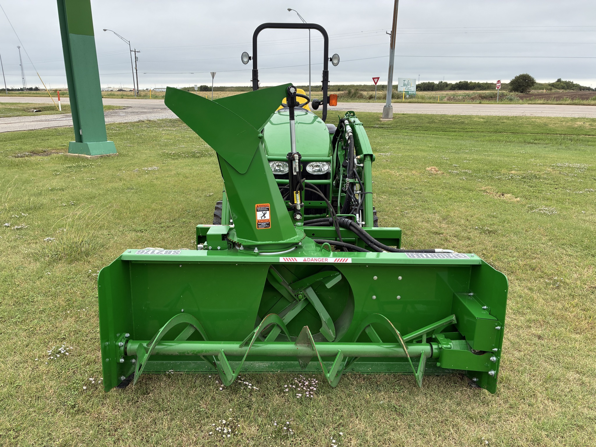 2009 John Deere 3520 Image 8