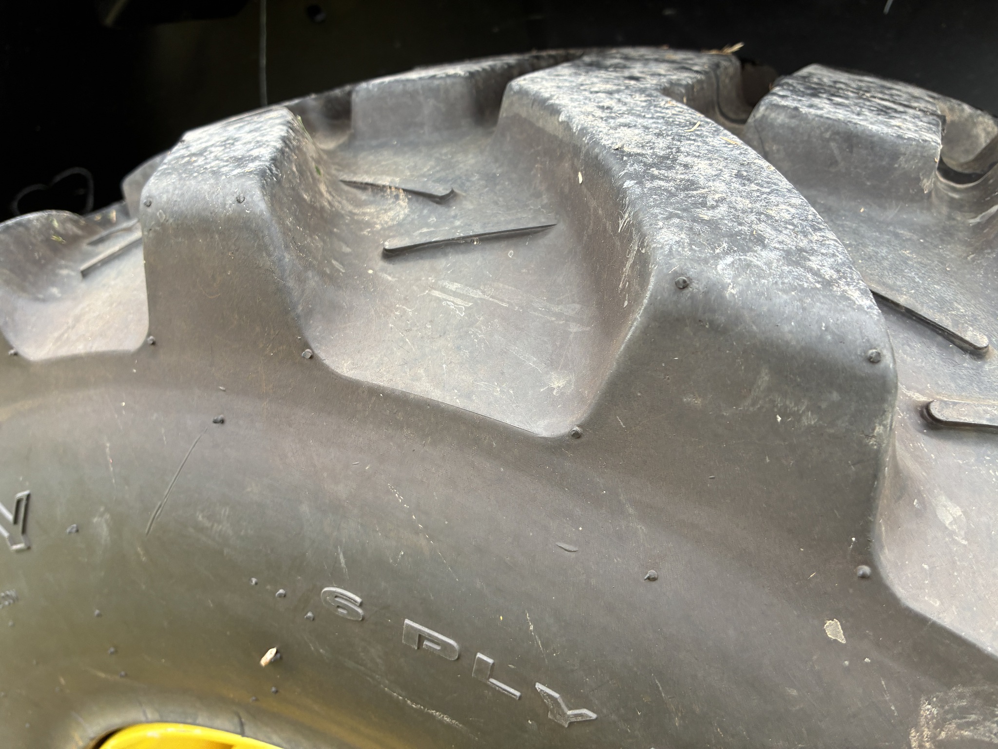 2009 John Deere 3520 Image 14