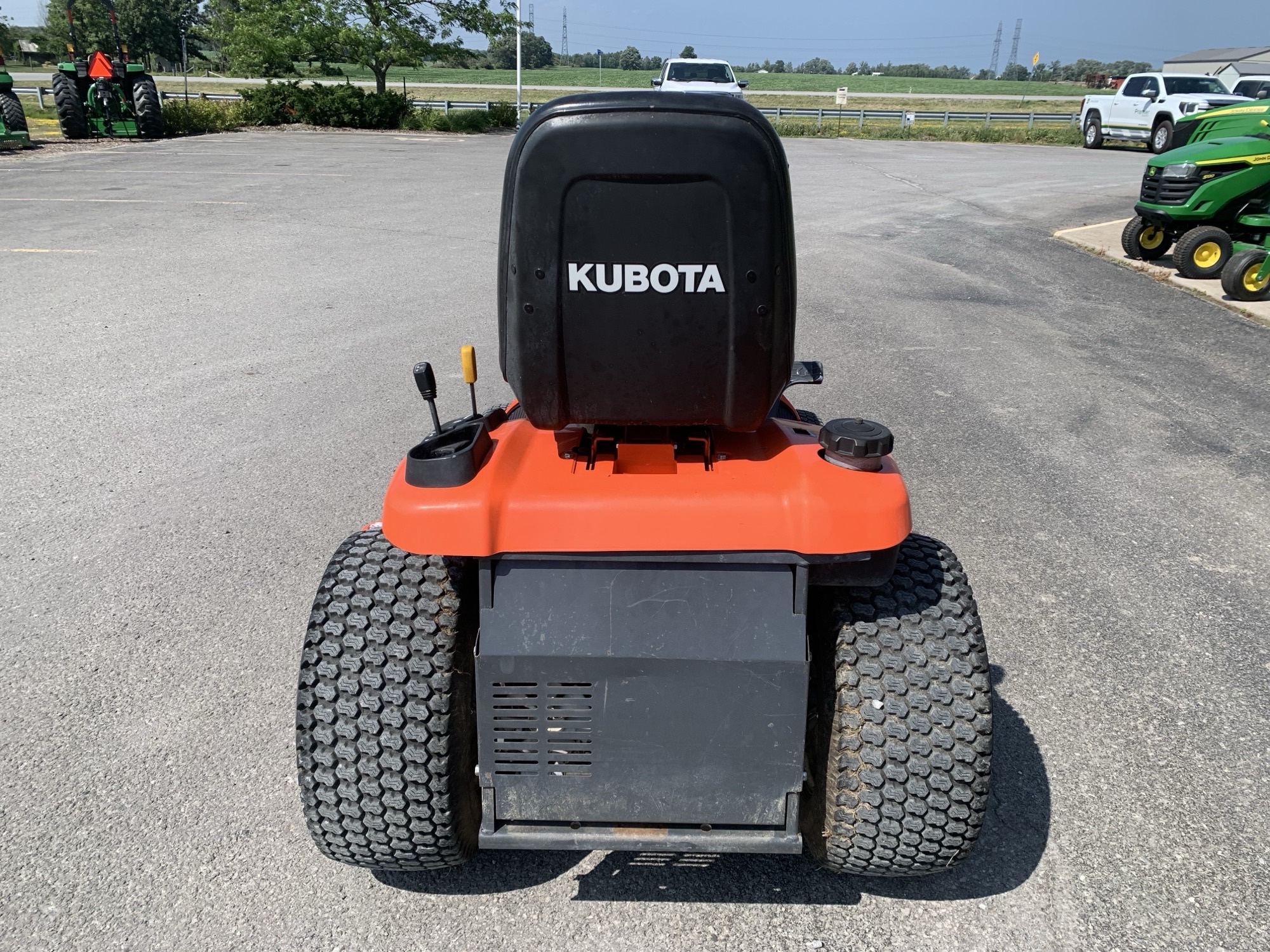 2011 Kubota GR2120 Image 6