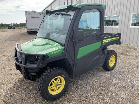 Photo of 2023 John Deere XUV 835R