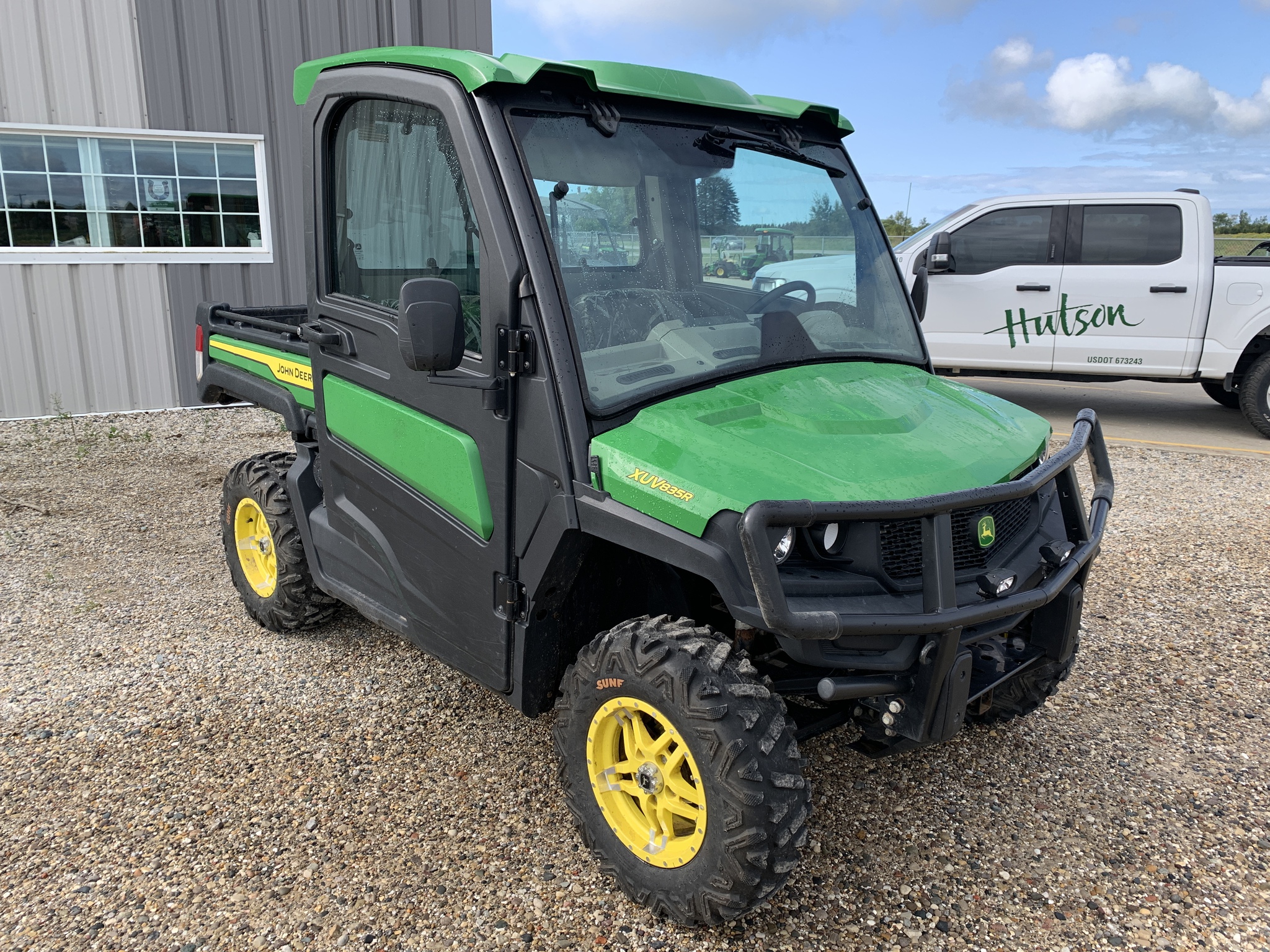 2023 John Deere XUV 835R