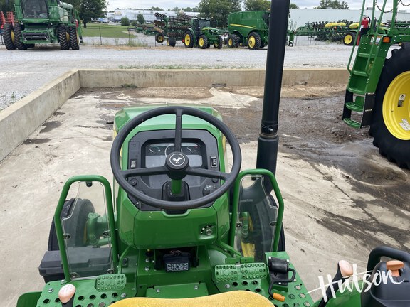 Photo of 2022 John Deere 5065E