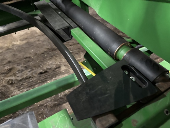 Used 2022 John Deere HD45R Combine Platforms at Horizon Ag & Turf in Wetaskiwin, AB - Photo23