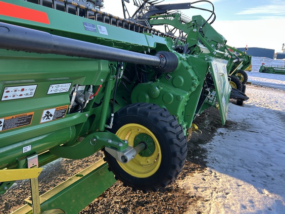 Used 2022 John Deere HD45R Combine Platforms at Horizon Ag & Turf in Wetaskiwin, AB - Photo6