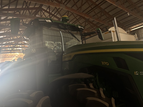  John Deere 8R 370