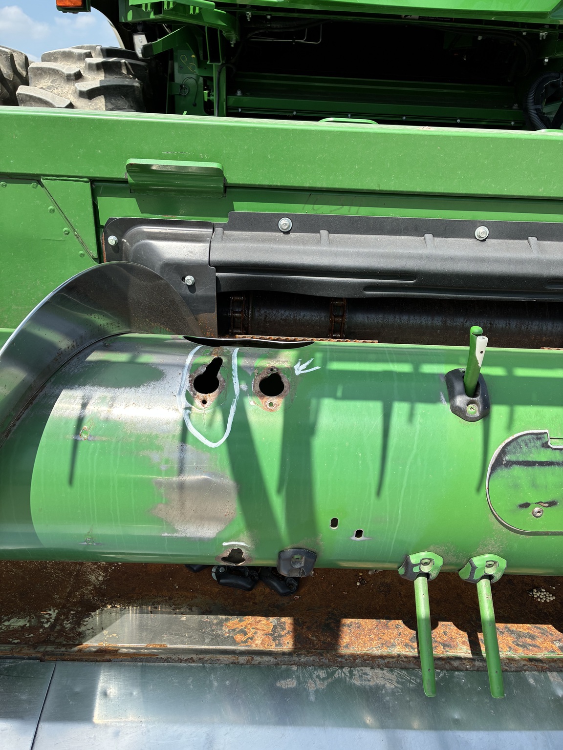 2018 John Deere 635F Image 6