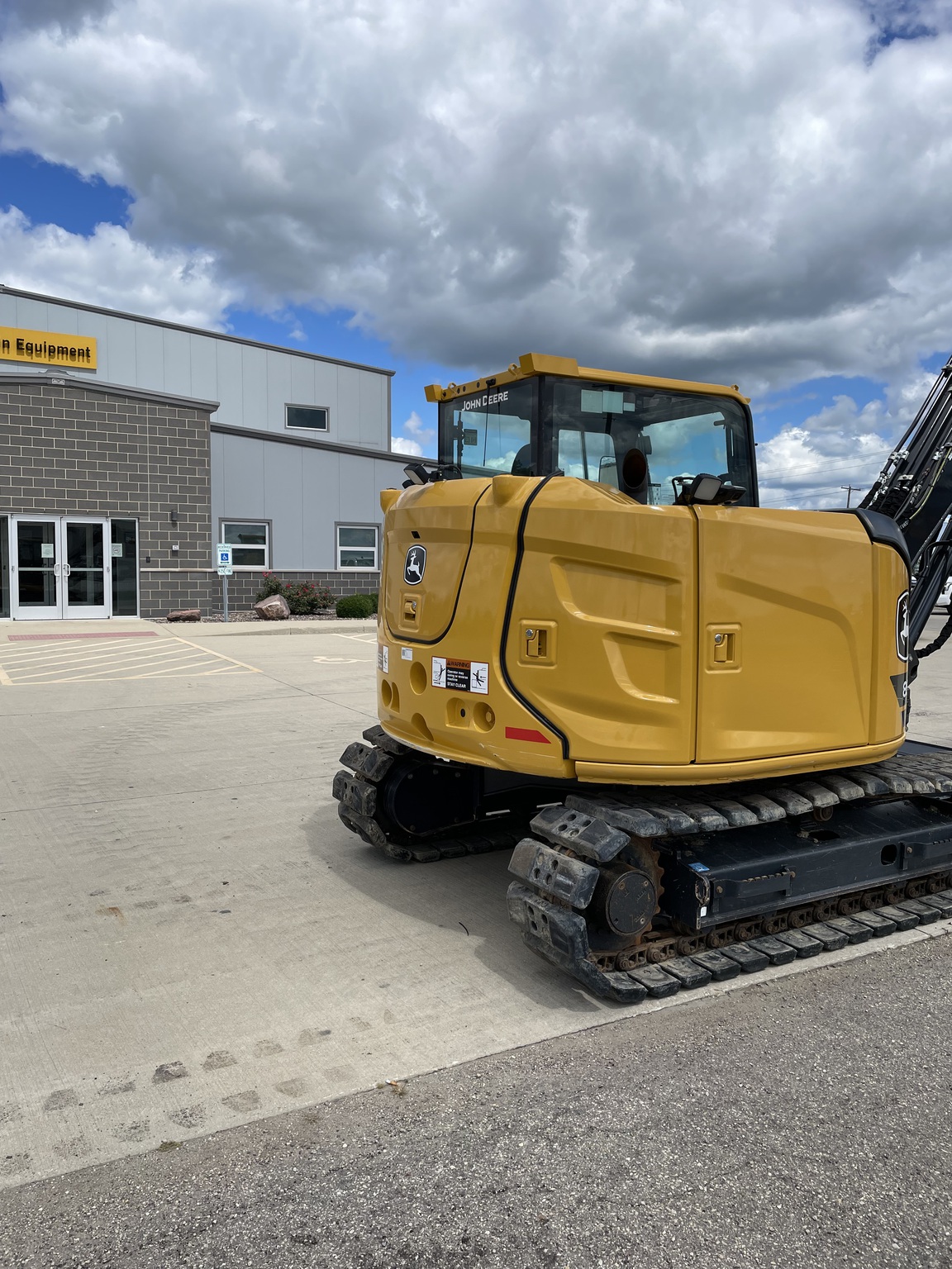 2023 John Deere 85 P Image 4