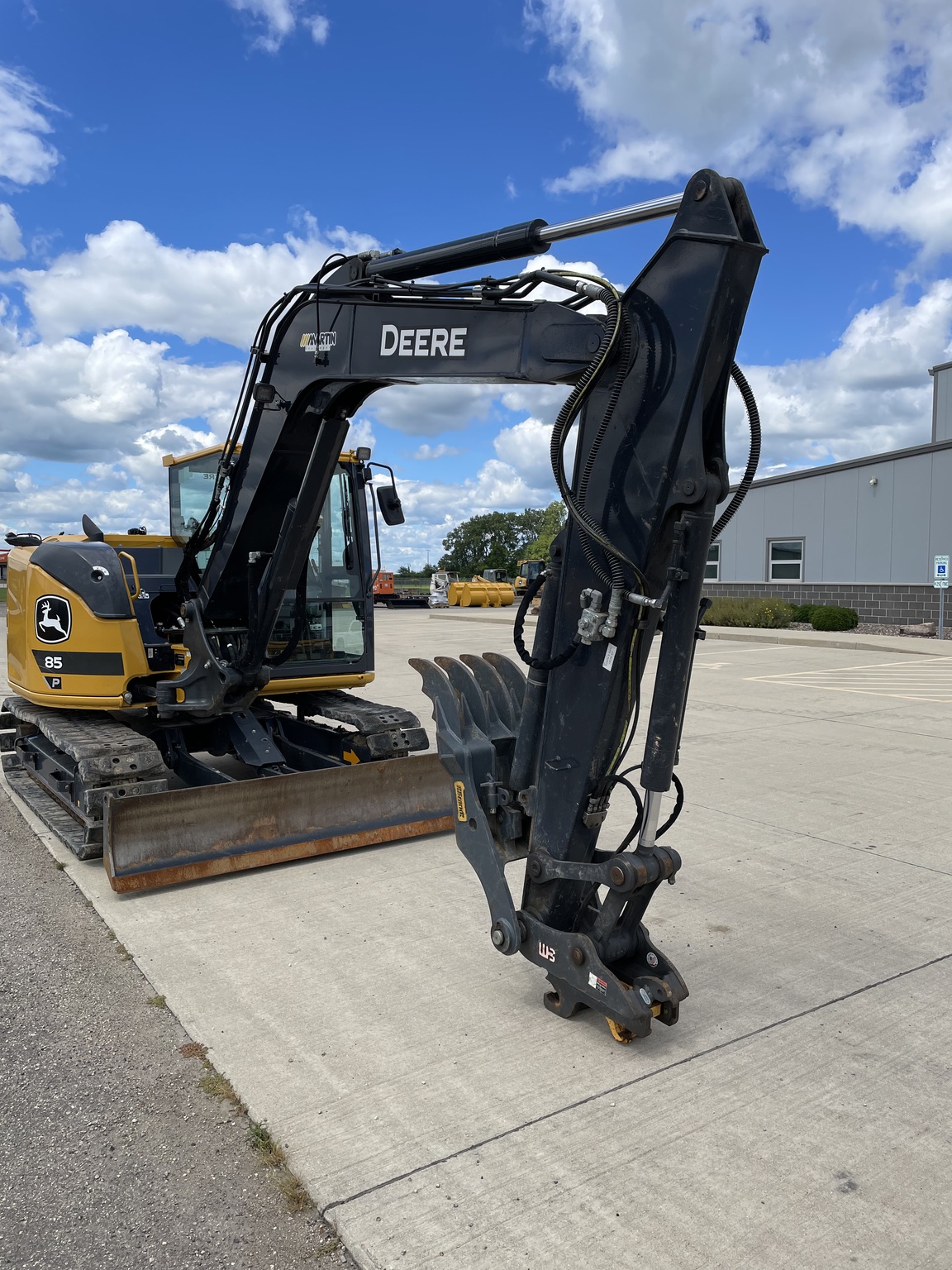 2023 John Deere 85 P Image 5