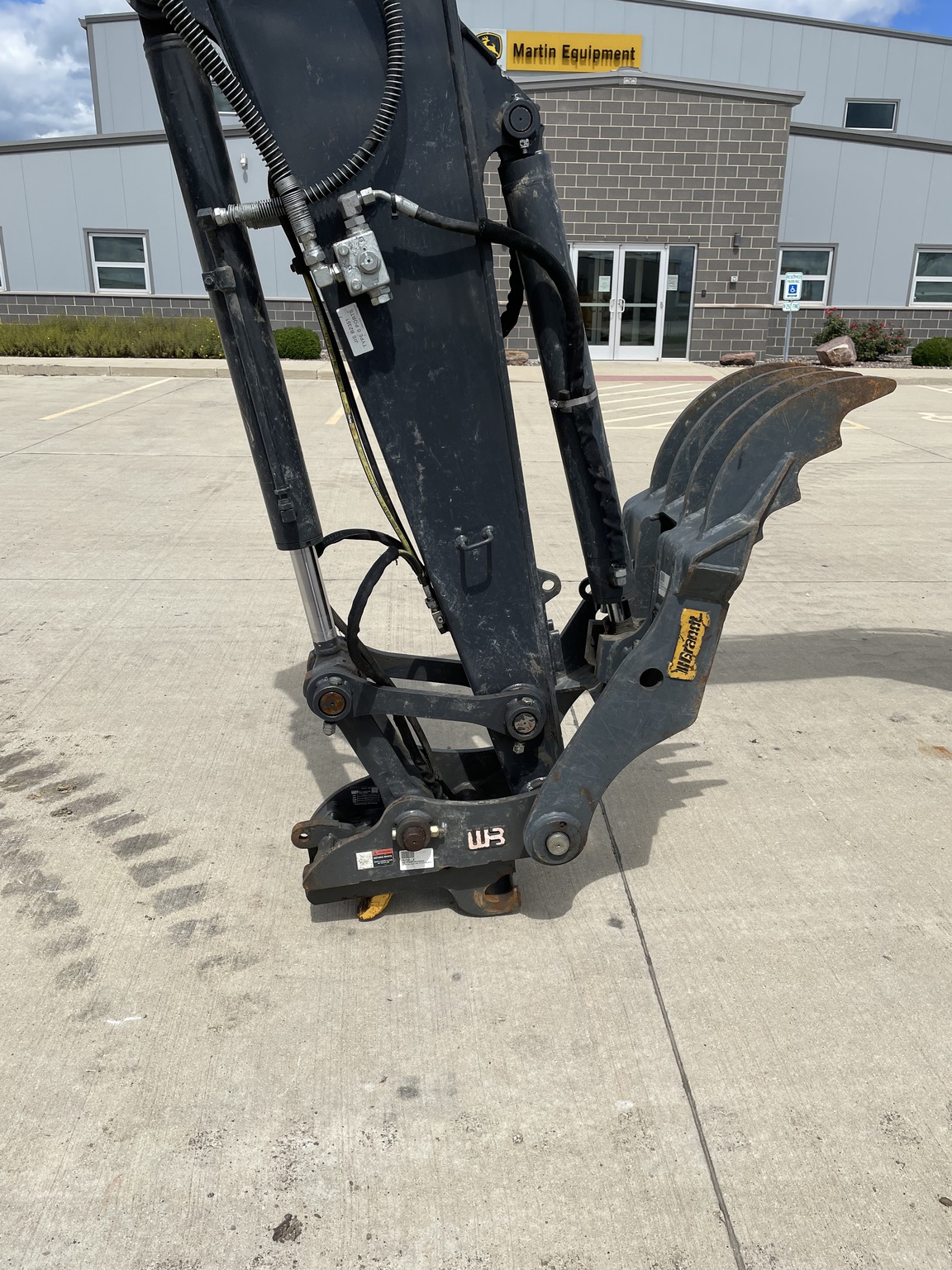 2023 John Deere 85 P Image 8