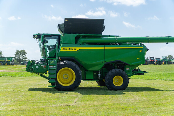 Used 2025 John Deere S7 700 Combines at Koenig Equipment in Anna, OH - Photo1