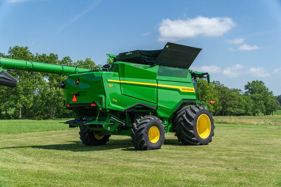 Used 2025 John Deere S7 700 Combines at Koenig Equipment in Anna, OH - Photo4