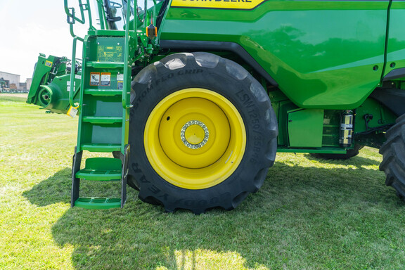Used 2025 John Deere S7 700 Combines at Koenig Equipment in Anna, OH - Photo8