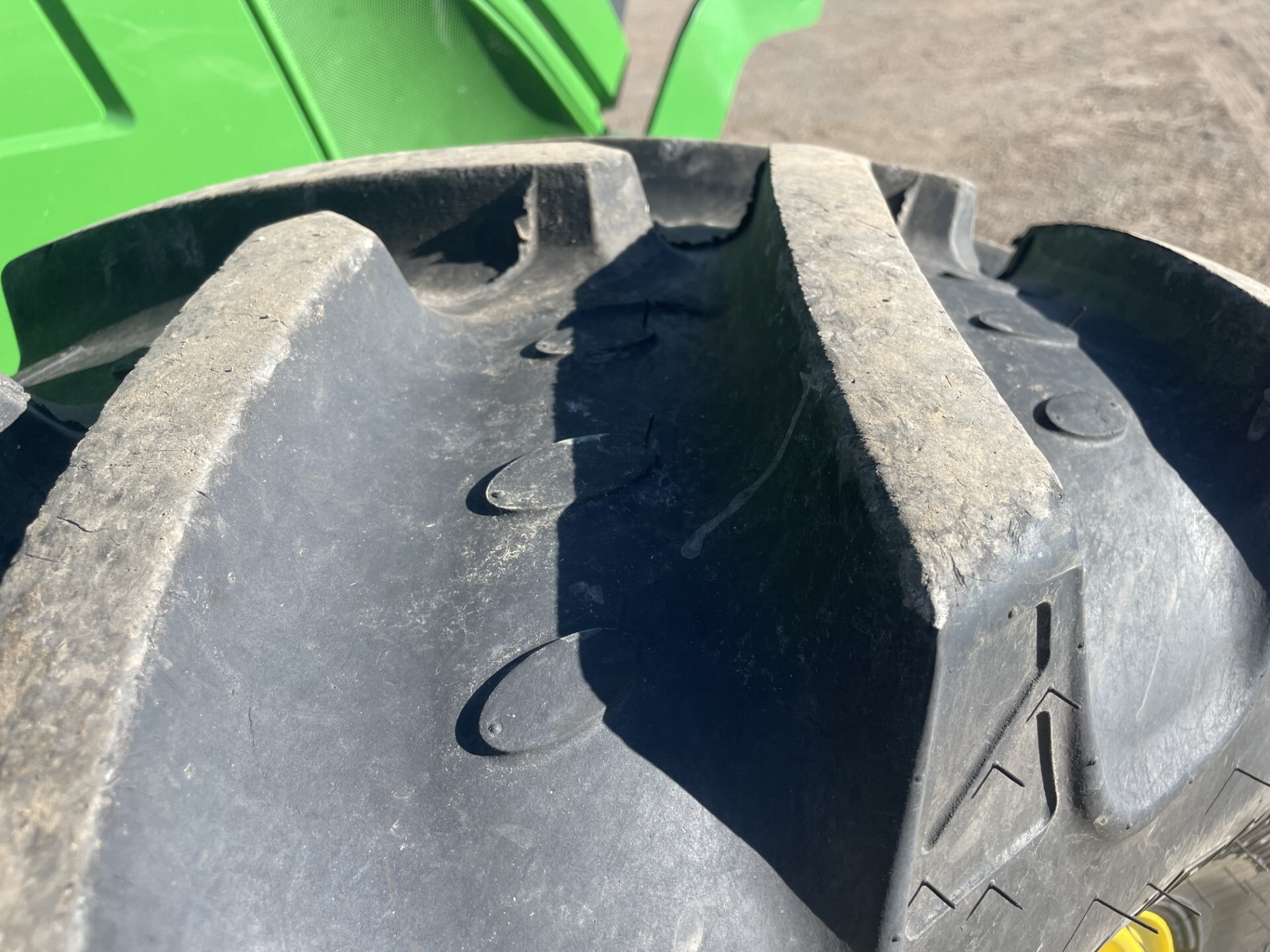 2025 John Deere 6R 120 Image 12