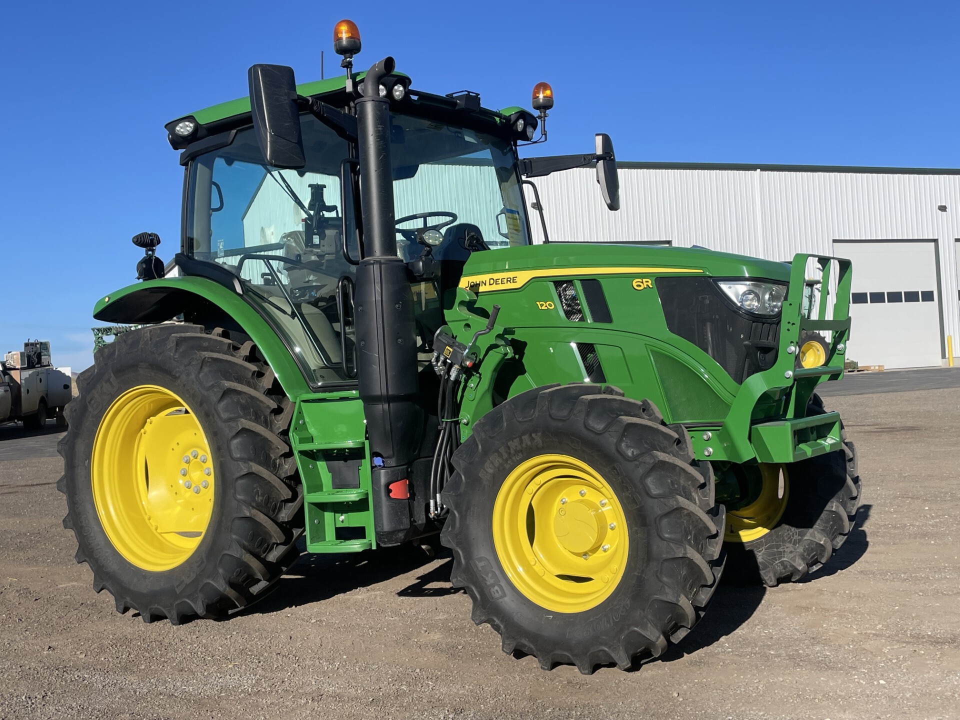 2025 John Deere 6R 120 Image 3