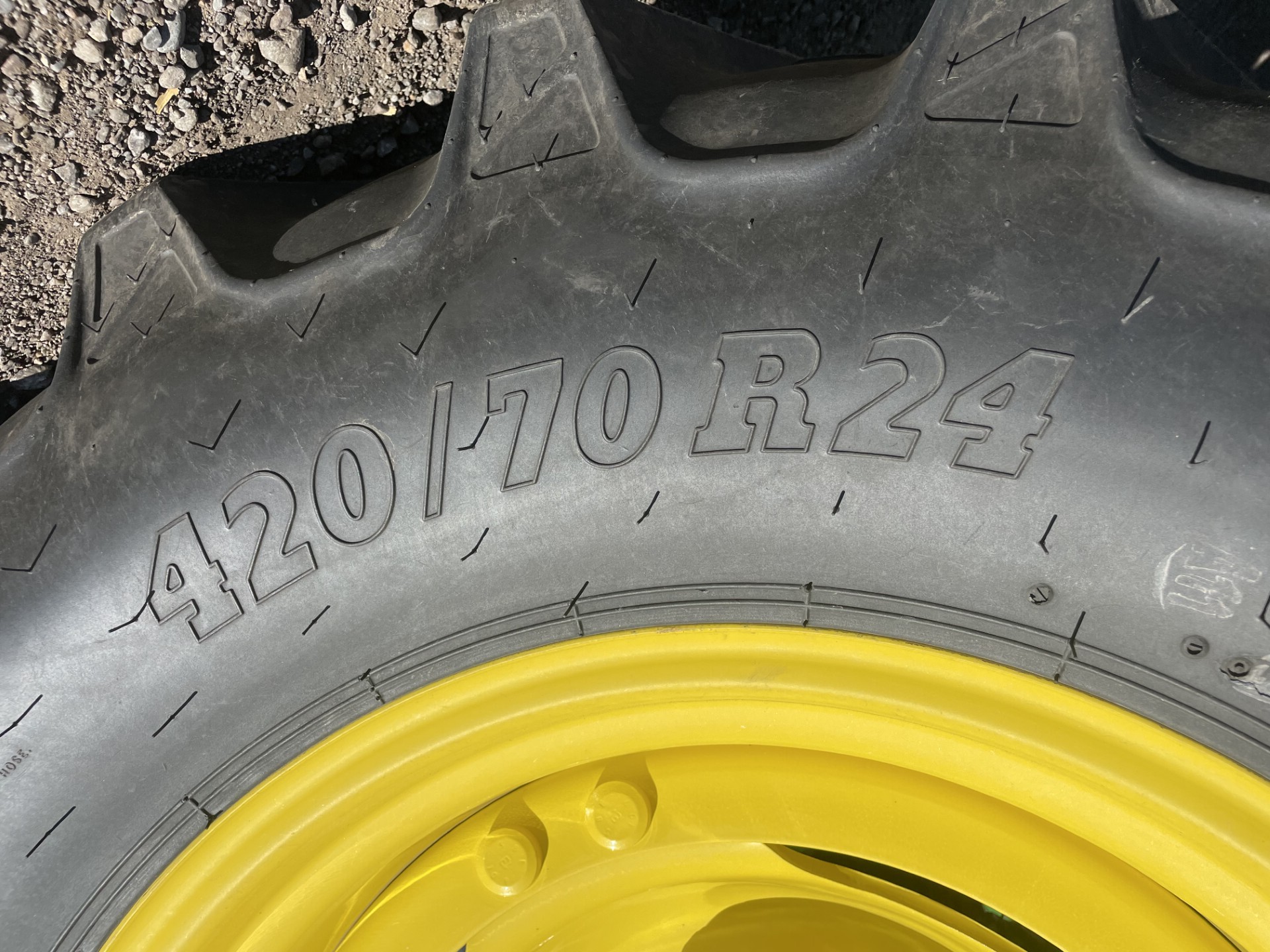 2025 John Deere 6R 120 Image 11