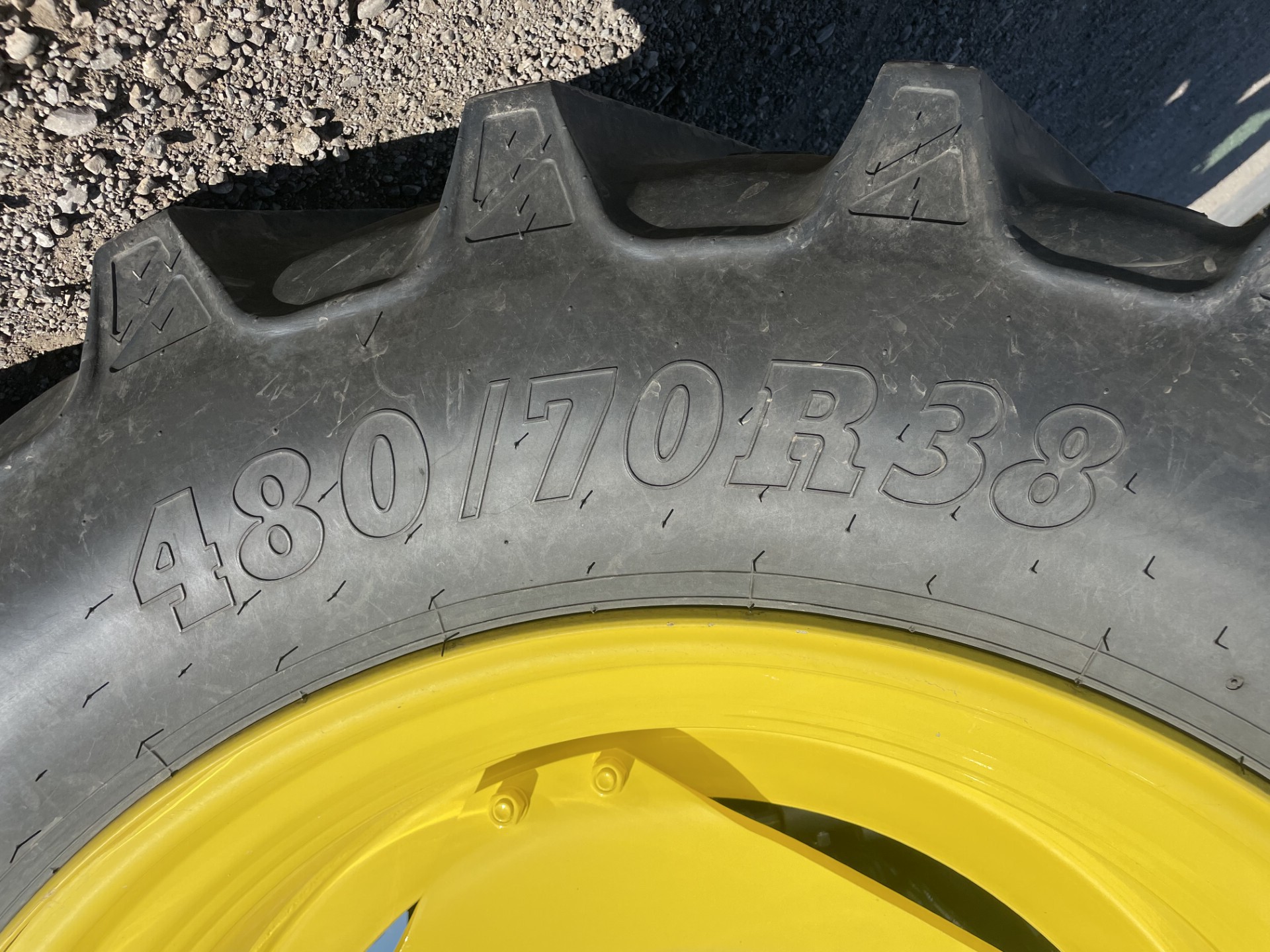 2025 John Deere 6R 120 Image 9