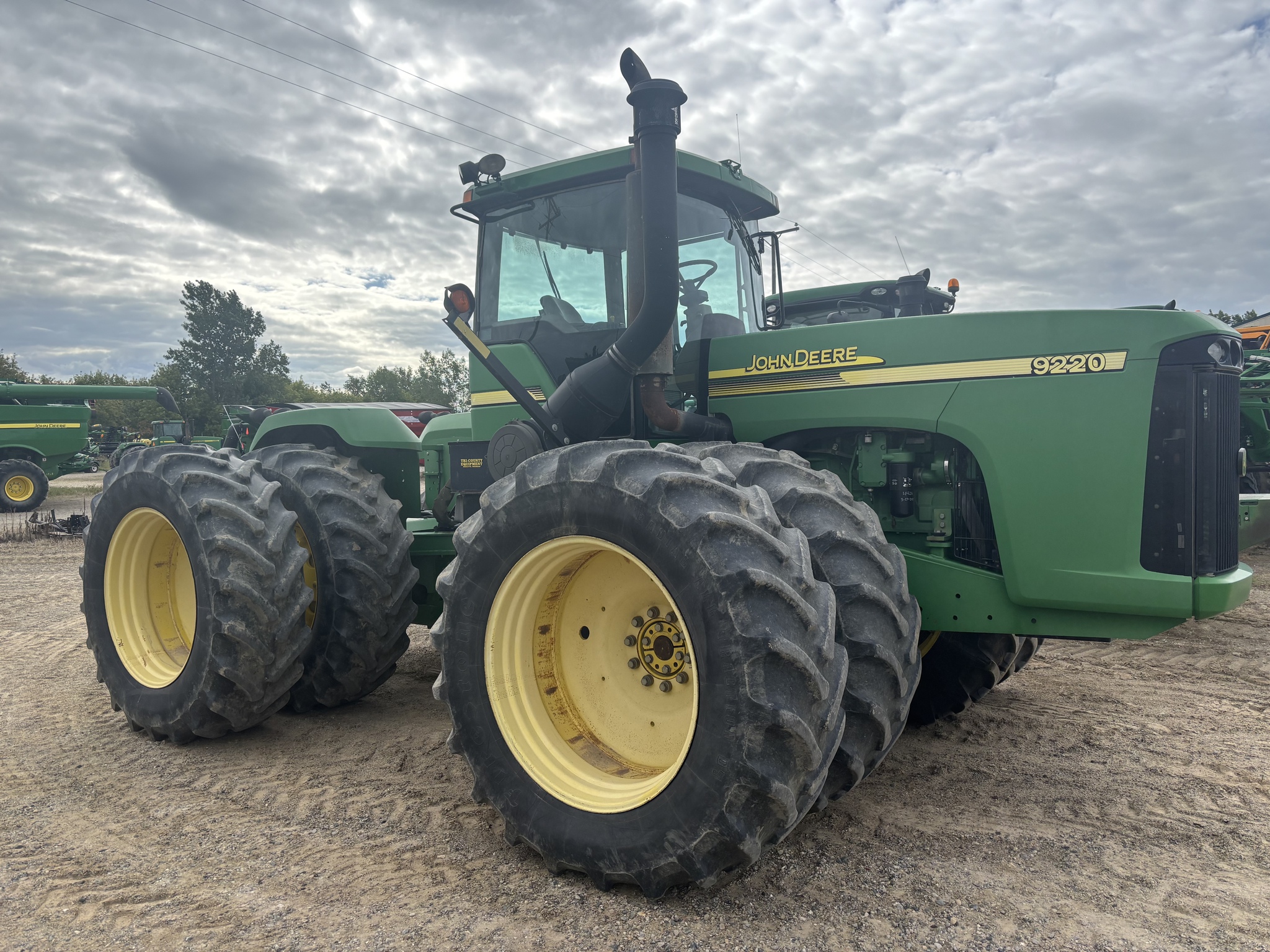 2004 John Deere 9220 Image 8