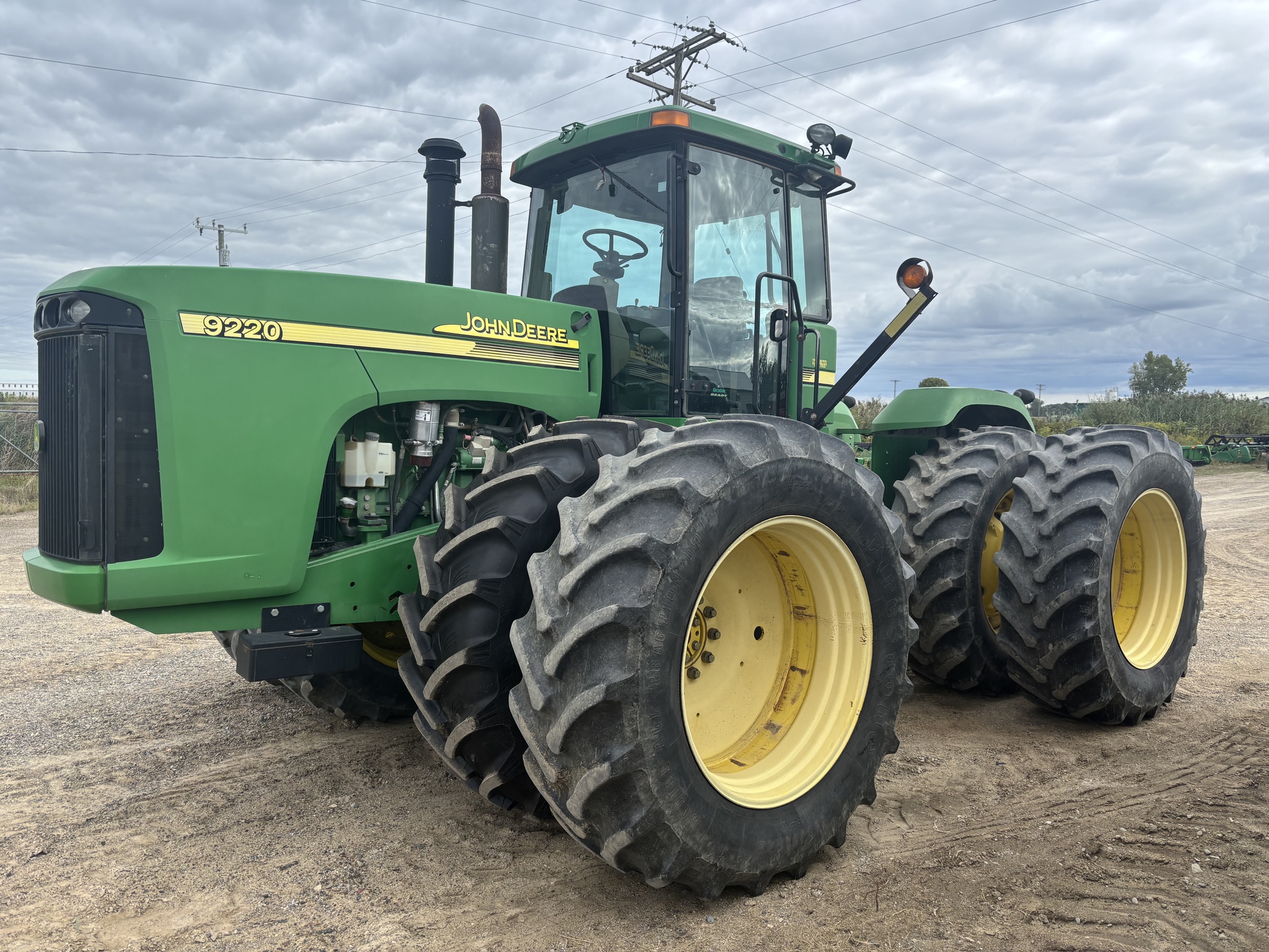2004 John Deere 9220 Image 9