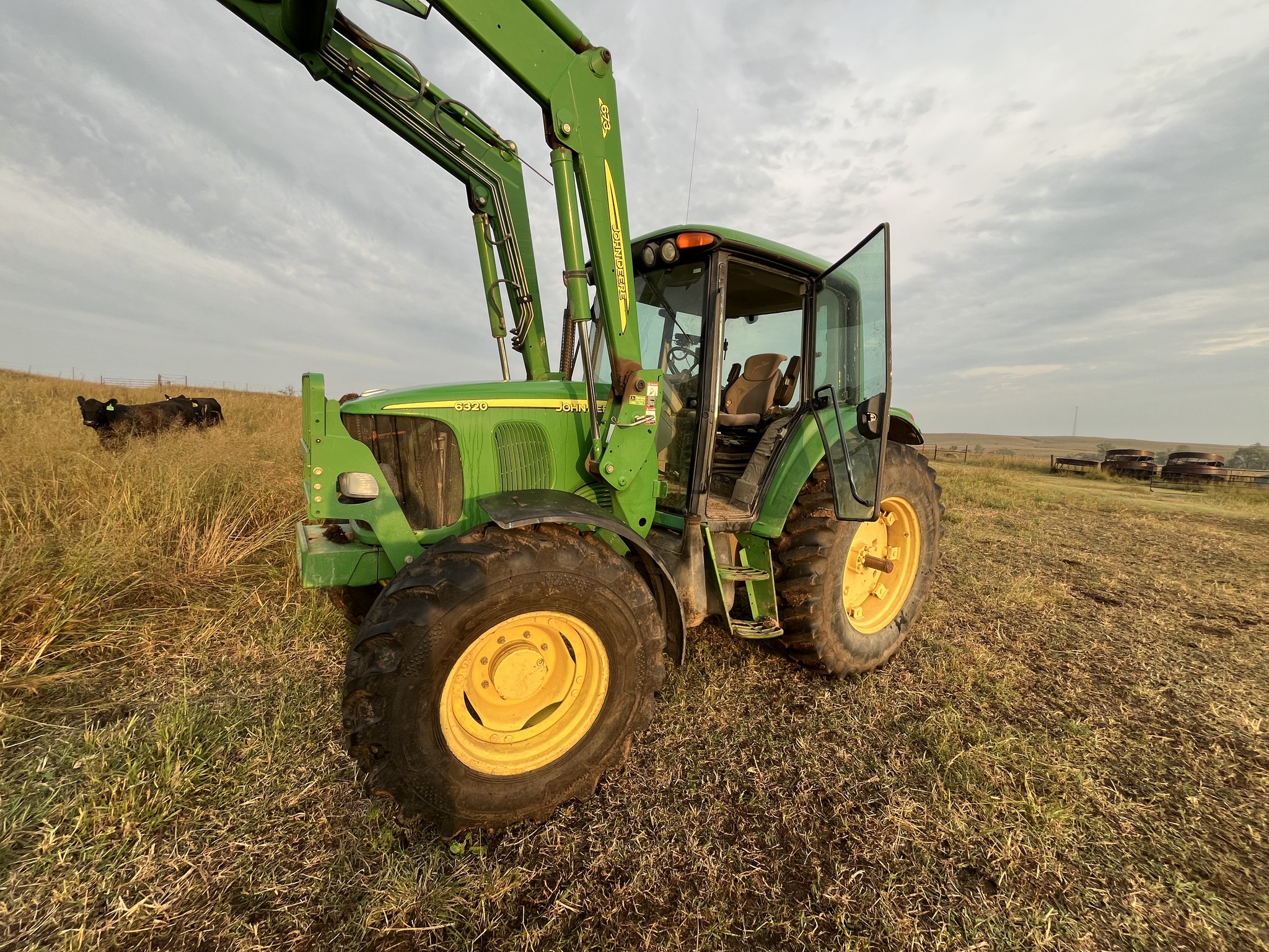 2004 John Deere 6320 Image 4