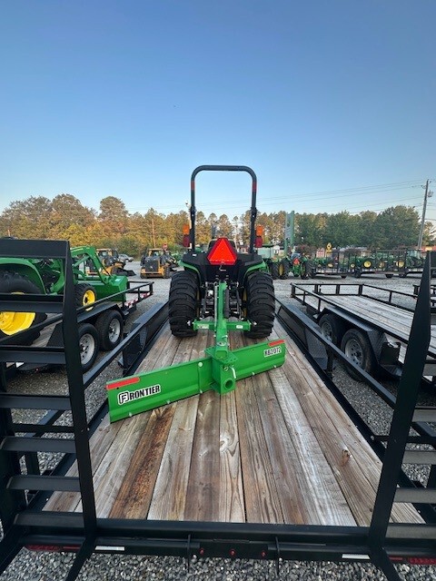 2025 John Deere 3038E, 20' Linx Trailer, RB2072 Rear Blade Image 5