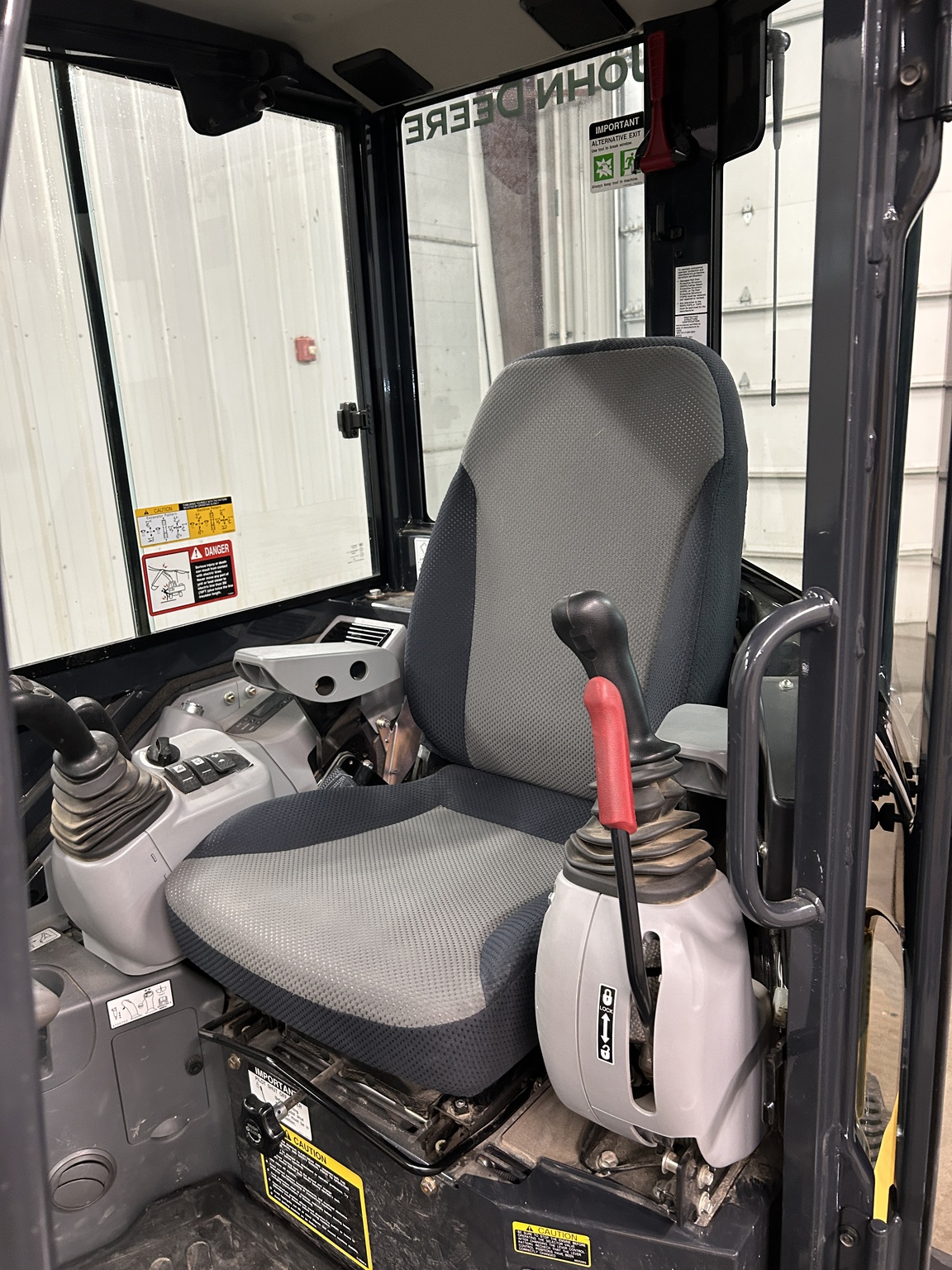 2023 John Deere 35G Image 8