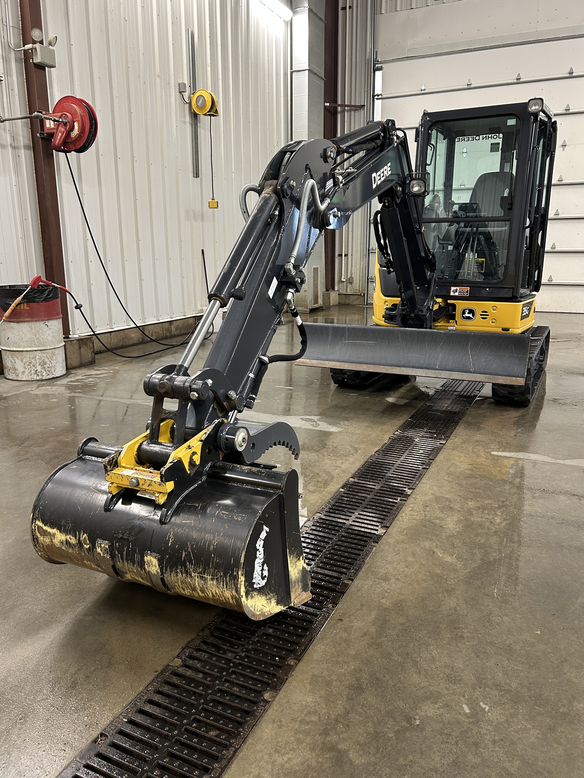 2023 John Deere 35G Image 11